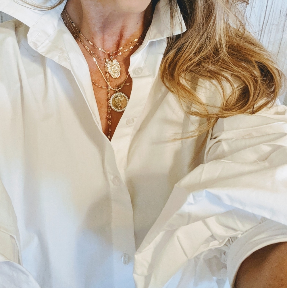 UMGEE Button Up with Ruffled Sleeves. - Picture 3 of 7
